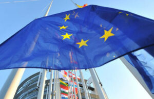 La Unión Europea presiona a los laboratorios para que las vacunas se queden en su continente