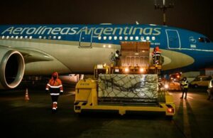 Despegó el avión que traerá una nueva partida de las vacunas Sputnik V