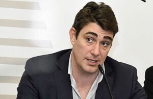 Dictaron falta de mérito para Javier Iguacel