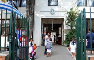 Uruguay extiende hasta el 9 de abril la suspensión de la presencialidad en la educación