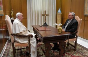 El Presidente fue recibido por el Papa Francisco en el Vaticano