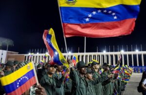 Maduro instruyó a la Fuerza Aérea para que esté preparada y defienda a Venezuela contra un posible ataque de EE. UU.