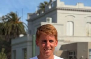 El tenista neuquino que regresó a las canchas tras diez años y volvió a sumar puntos ATP a los 37