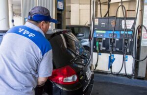El Ejecutivo definió un incremento limitado en los impuestos a los combustibles desde marzo y su efecto en los valores finales