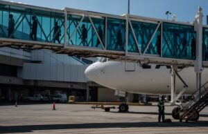 Aerolíneas Argentinas aplicará un recargo en los pasajes por el aumento del precio del petróleo