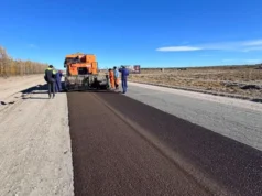 Comenzó la aplicación de microaglomerado en la ruta provincial 13
