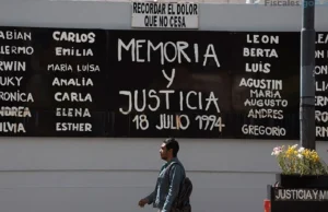 Caso AMIA: la Justicia procesó a ocho iraníes y libaneses señalados por intervenir en el atentado