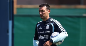 Scaloni todavía no define su futuro al frente de la Selección y aseguró que quiere hablar con Tapia